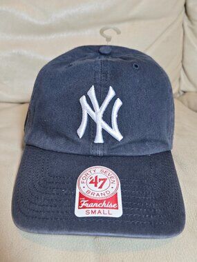 Unisex Cotton New York Yankees '47 Brand Navy Blue Fitted Franchise Hat Size Sma